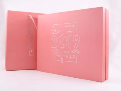 濟南包裝盒廠家為您詳解，化妝品包裝盒有哪些工藝？